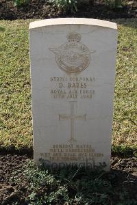 Ismailia War Memorial Cemetery - Bates, David